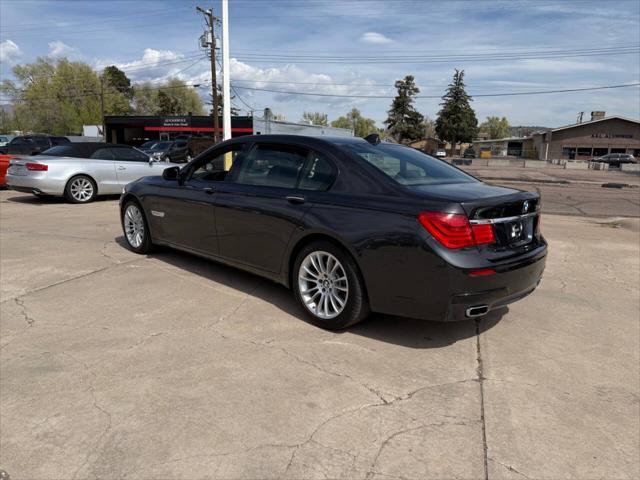 Photo of 2012 Gray BMW 750