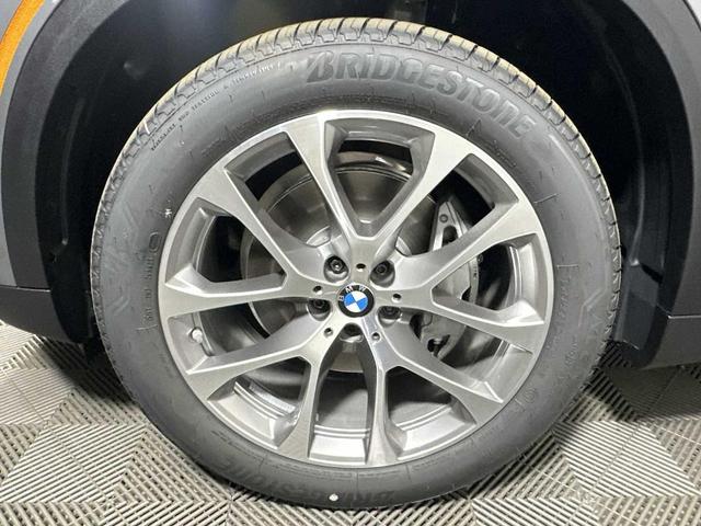 Photo of 2026 Gray Metallic BMW X5
