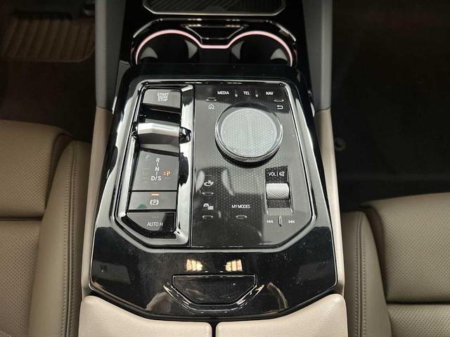 Photo of 2026 Alpine White BMW 530