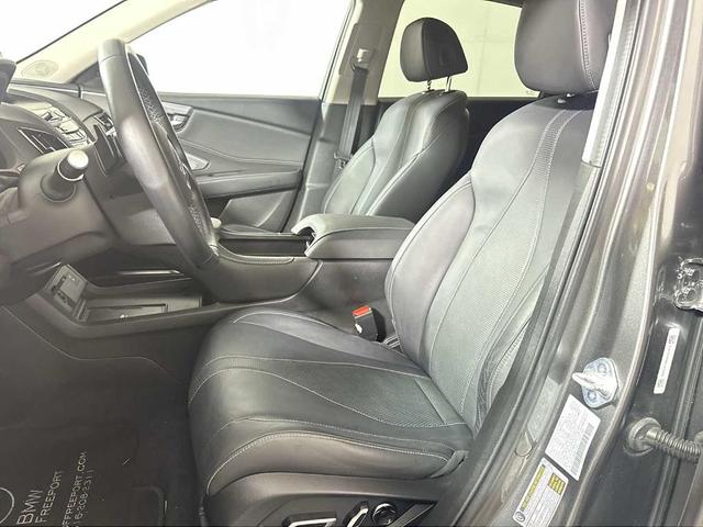 Photo of 2022 Liquid Carbon Metallic Acura RDX