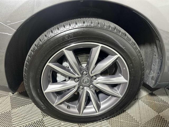 Photo of 2022 Liquid Carbon Metallic Acura RDX