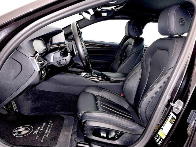 Photo of 2022 Dark Graphite Metallic BMW 530