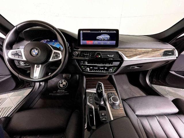 Photo of 2022 Dark Graphite Metallic BMW 530