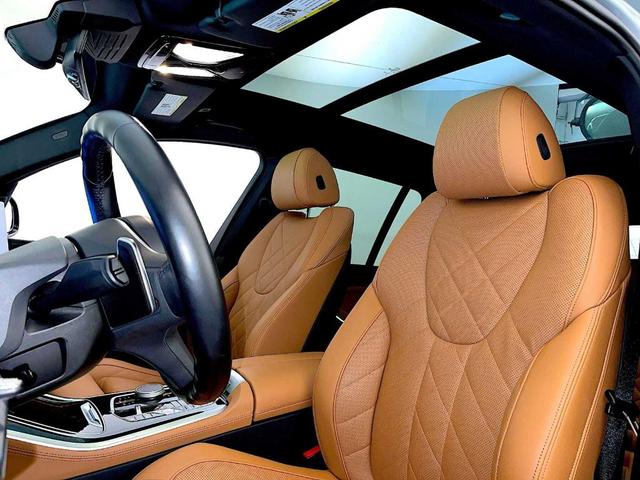 Photo of 2024 Gray Metallic BMW X5