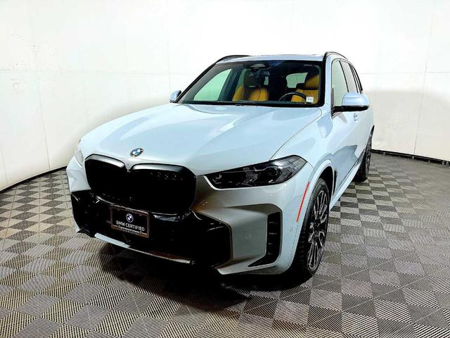 Photo of 2024 Gray Metallic BMW X5
