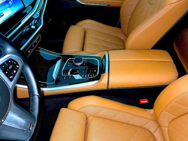 Photo of 2024 Gray Metallic BMW X5