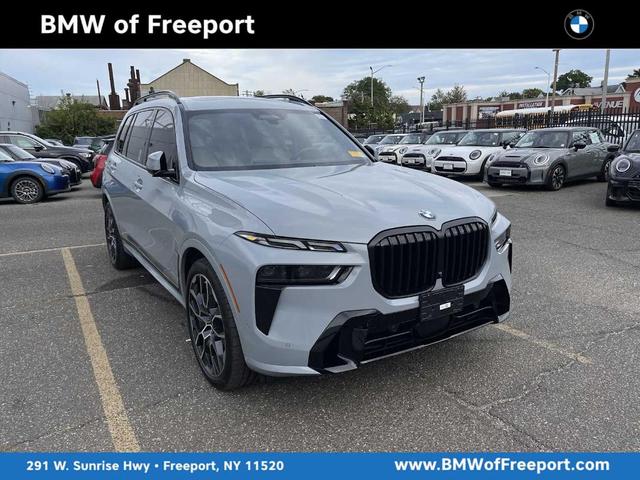 Photo of 2024 Gray Metallic BMW X7