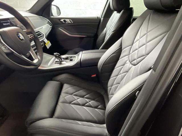 Photo of 2023 Dark Graphite Metallic BMW X5