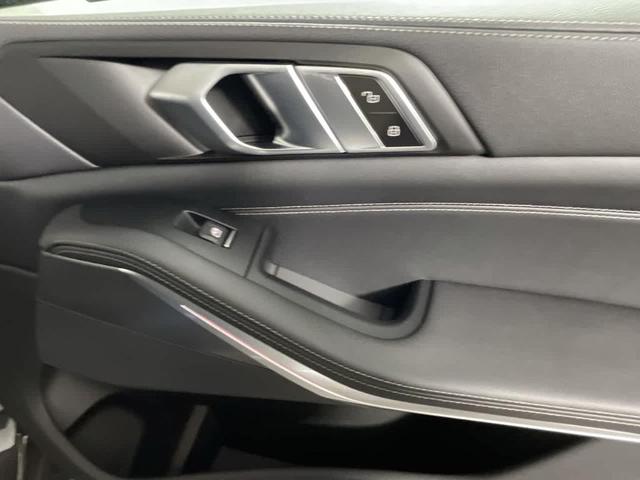 Photo of 2023 Dark Graphite Metallic BMW X5