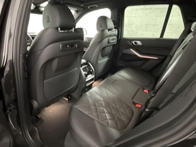Photo of 2023 Dark Graphite Metallic BMW X5