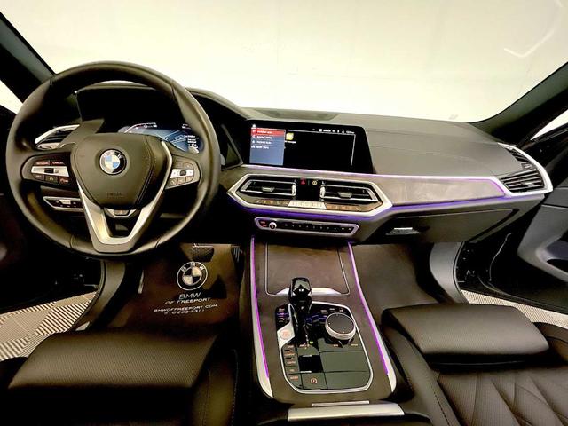 Photo of 2023 Jet Black BMW X5