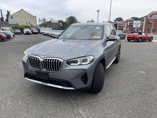 Photo of 2023 Skyscraper Gray Metallic BMW X3