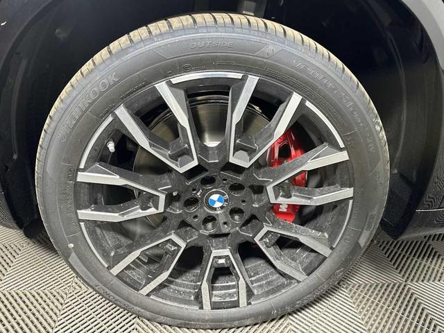 Photo of 2026 Black Sapphire Metallic BMW X5