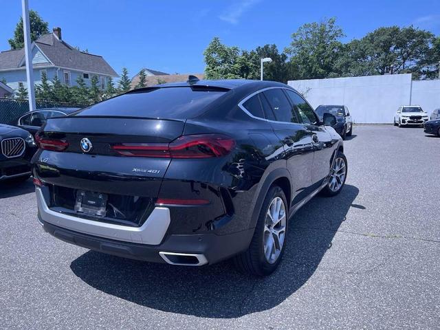 Photo of 2022 Jet Black BMW X6