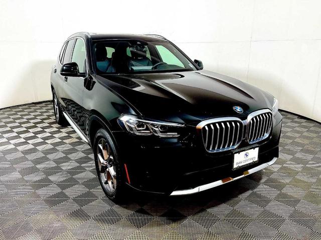 Photo of 2022 Jet Black BMW X3
