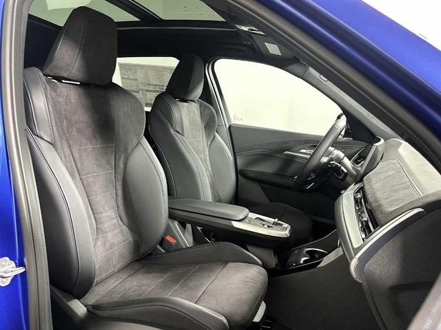 Photo of 2026 Portimao Blue Metallic BMW X1
