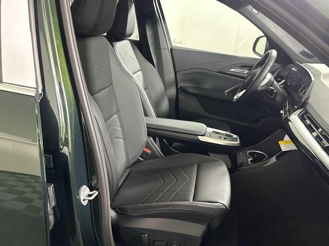 Photo of 2025 San Remo Green Metallic BMW X1