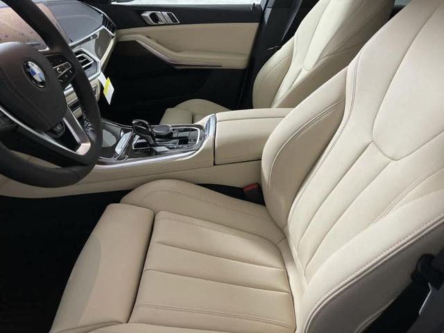 Photo of 2022 Alpine White BMW X5