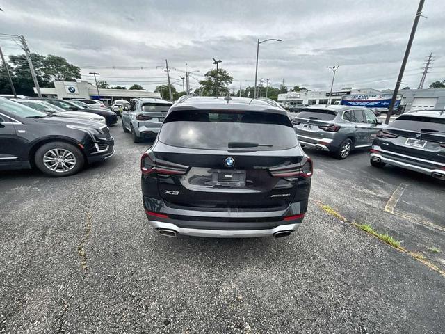 Photo of 2022 Black Sapphire Metallic BMW X3