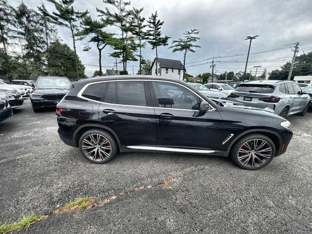 Photo of 2022 Black Sapphire Metallic BMW X3
