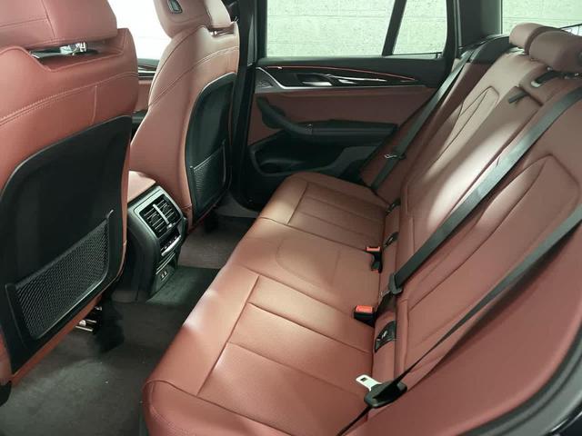 Photo of 2022 Black Sapphire Metallic BMW X3