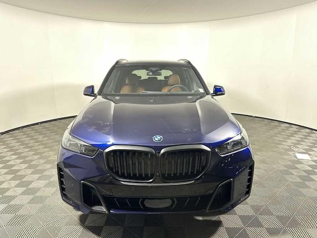 Photo of 2026 Tanzanite Blue II Metallic BMW X5 PHEV