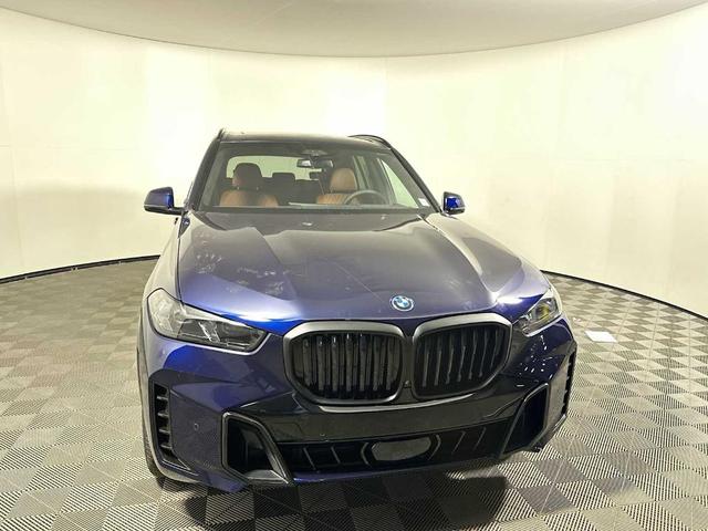 Photo of 2026 Tanzanite Blue II Metallic BMW X5 PHEV