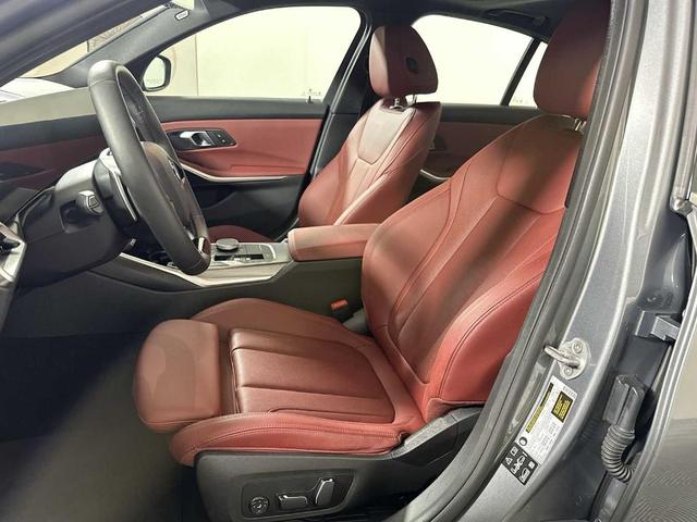 Photo of 2025 Gray Metallic BMW 330