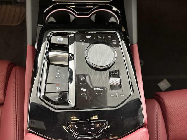 Photo of 2026 Alpine White BMW i5