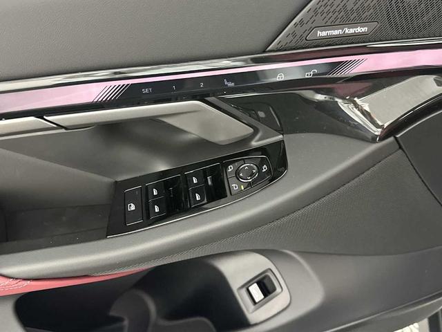 Photo of 2026 Alpine White BMW i5