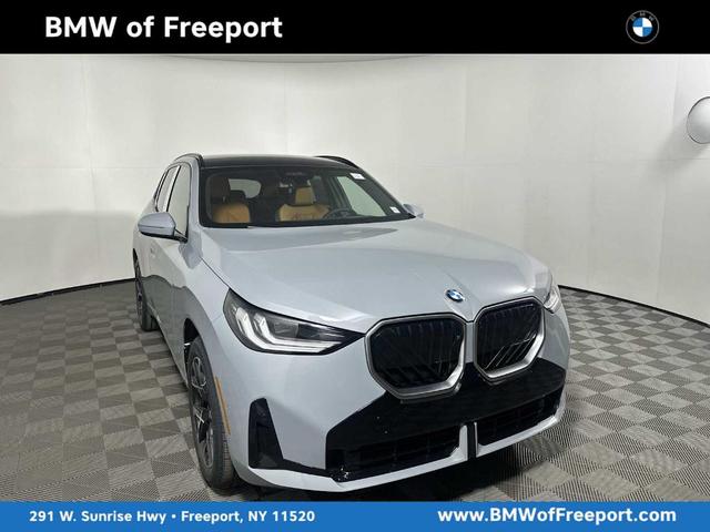 Photo of 2025 Gray Metallic BMW X3