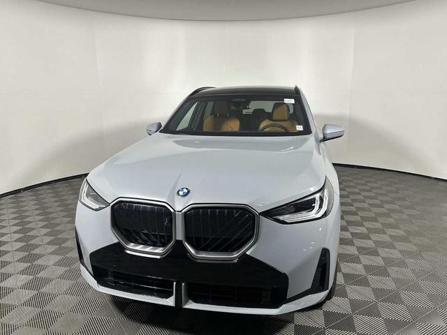 Photo of 2025 Gray Metallic BMW X3