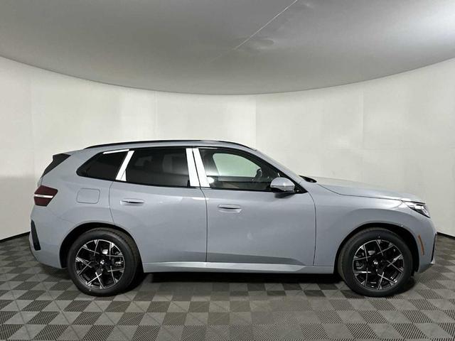 Photo of 2025 Gray Metallic BMW X3