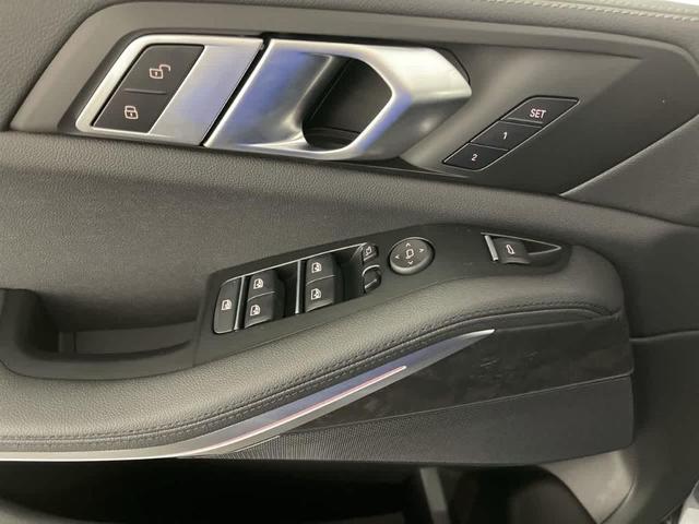 Photo of 2022 Metallic BMW X5