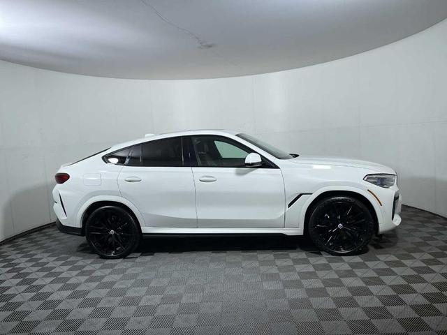Photo of 2023 Alpine White BMW X6