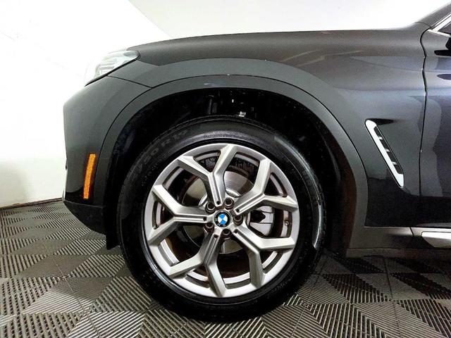 Photo of 2022 Dark Graphite Metallic BMW X3