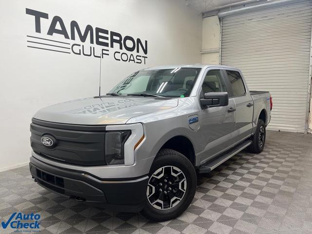 Photo of 2024 Silver Metallic Ford F-150 Lightning