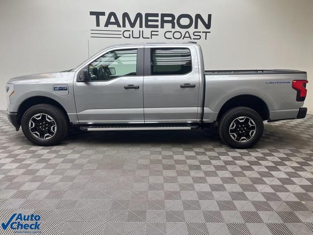 Photo of 2024 Silver Metallic Ford F-150 Lightning