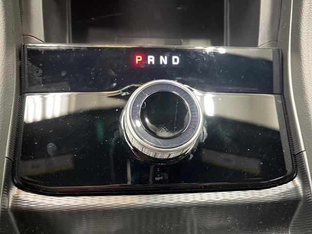 Photo of 2025 Metallic Jeep Grand Cherokee