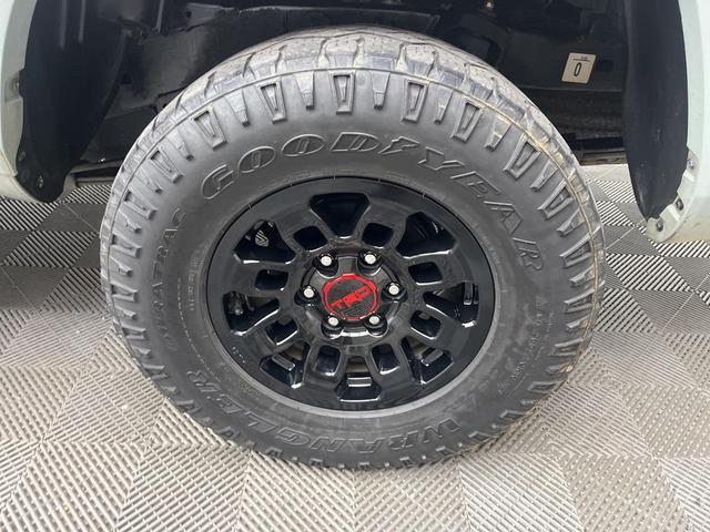 Photo of 2022 Green Toyota Tacoma