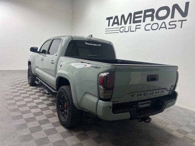 Photo of 2022 Green Toyota Tacoma