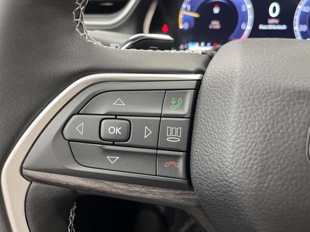 Photo of 2025 Diamond Black Jeep Grand Cherokee