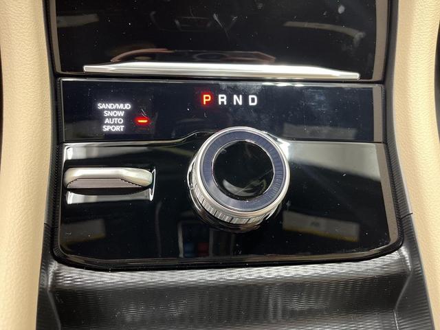 Photo of 2025 Metallic Jeep Grand Cherokee