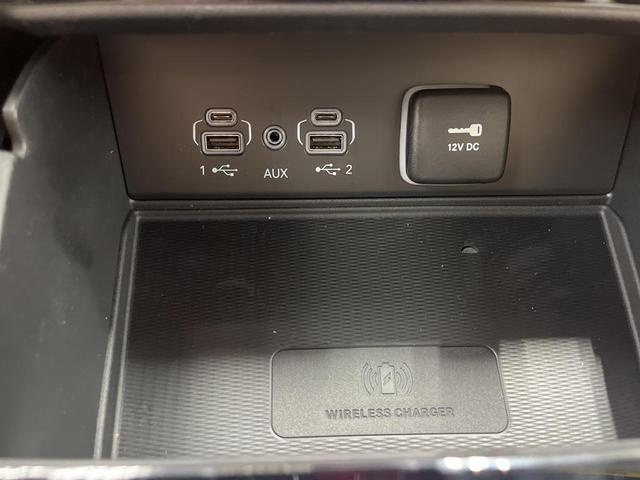 Photo of 2025 Metallic Jeep Grand Cherokee