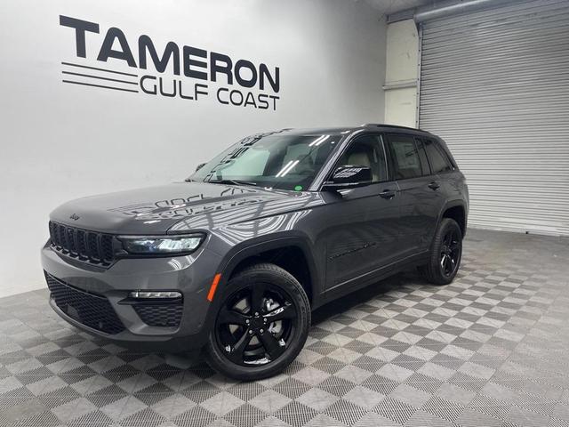 Photo of 2025 Metallic Jeep Grand Cherokee