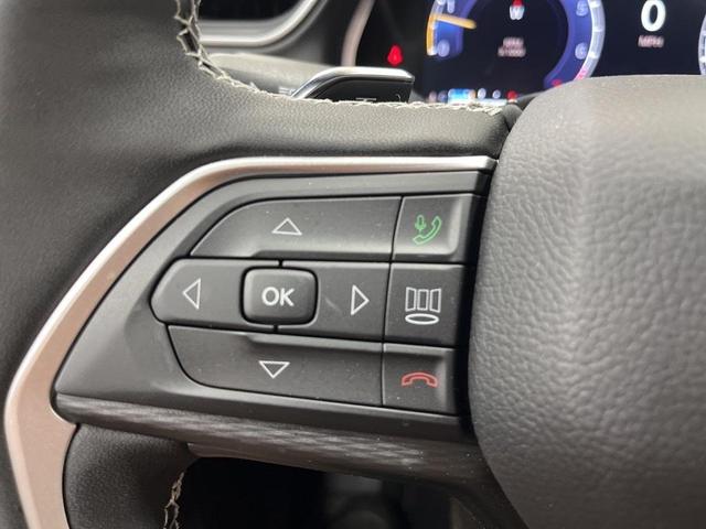 Photo of 2025 Metallic Jeep Grand Cherokee