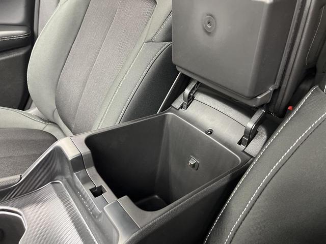 Photo of 2025 Bright White Clearcoat Jeep Grand Cherokee