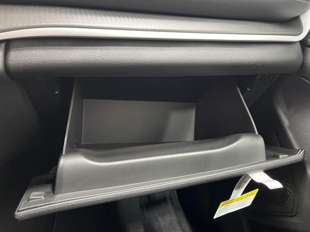 Photo of 2025 Bright White Clearcoat Jeep Grand Cherokee
