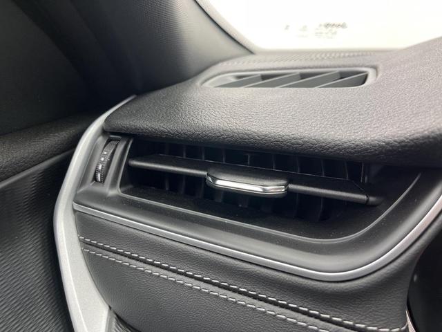 Photo of 2025 Bright White Clearcoat Jeep Grand Cherokee