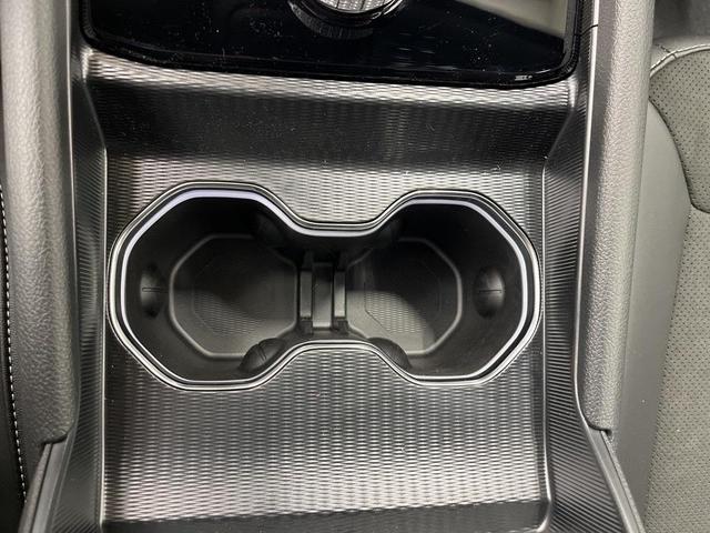 Photo of 2025 Bright White Clearcoat Jeep Grand Cherokee